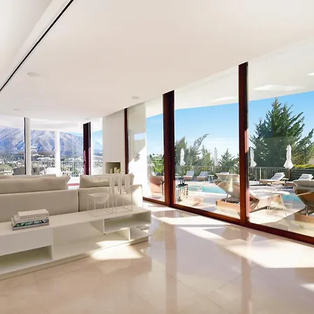 Extraordinary 7 Bdrm W Pool, Gym, Cinema Marbellac