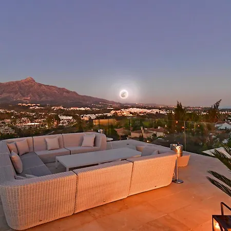 Extraordinary 7 Bdrm W Pool, Gym, Cinema * Marbellac