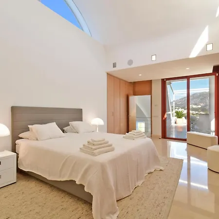 Appartement Extraordinary 7 Bdrm W Pool, Gym, Cinema