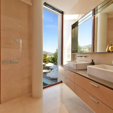 Extraordinary 7 Bdrm W Pool, Gym, Cinema Appartement Marbellac