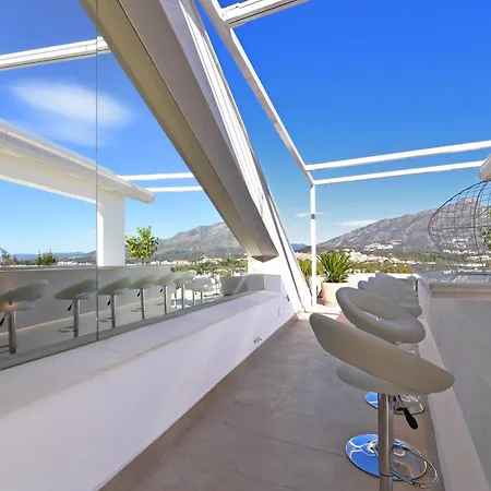 Appartement Extraordinary 7 Bdrm W Pool, Gym, Cinema *