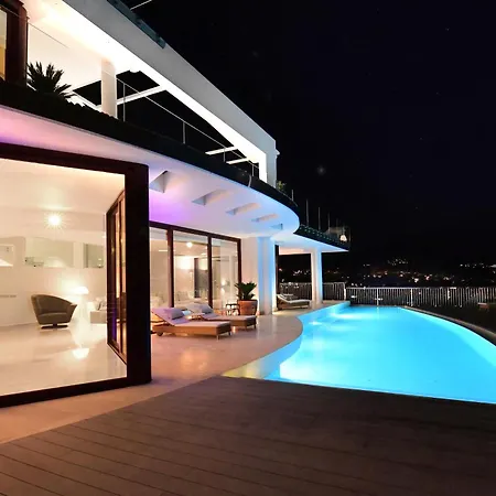 Appartement Extraordinary 7 Bdrm W Pool, Gym, Cinema Marbellac